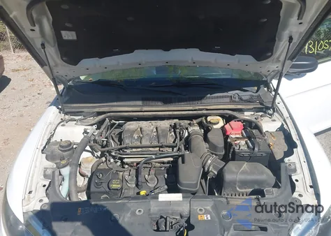 2013 Ford Taurus Se z USA, uszkodzony, nr VIN 1FAHP2D8XDG192508